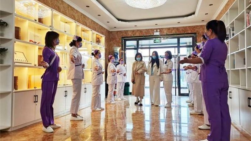 小标题：为何选择合适的购物平台至关重要