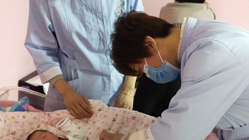 小标题：关注资质，安全是首位